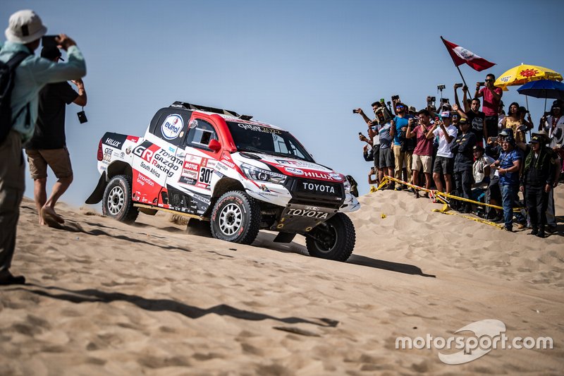 #301 Toyota Gazoo Racing Toyota Hilux: Нассер Аль- Аттія, Маттьйо Бомель