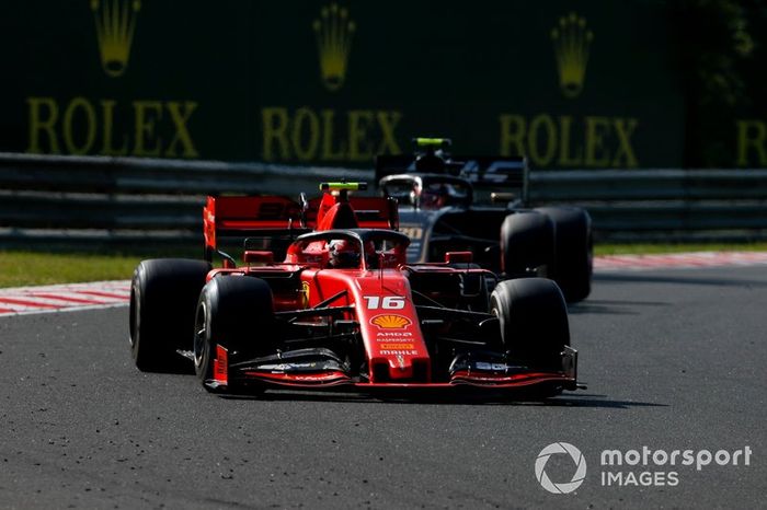 Charles Leclerc, Ferrari SF90, Kevin Magnussen, Haas F1 Team VF-19