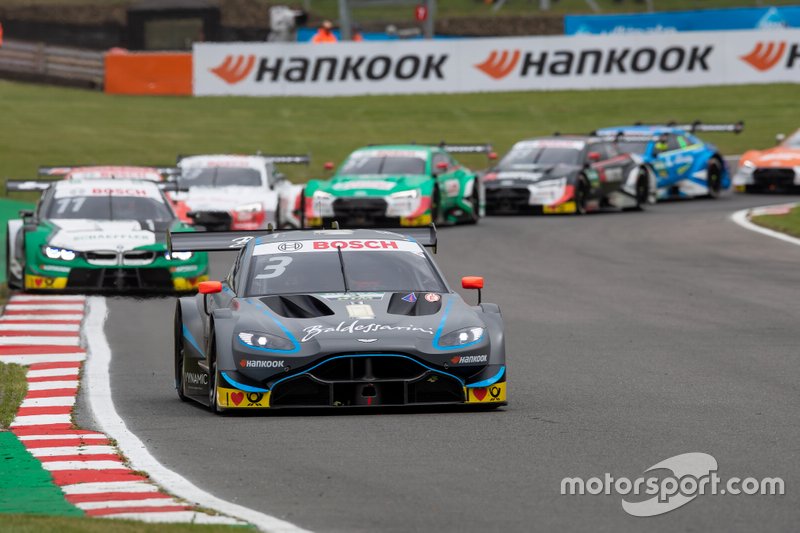 Paul Di Resta, R-Motorsport, Aston Martin Vantage AMR leads