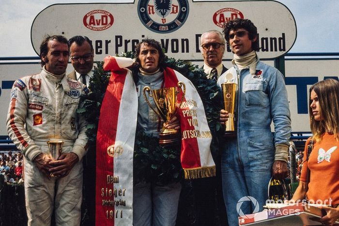 Una cuarentena de podios