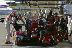#8 Audi Sport Team Joest, Audi R18 e-tron quattro: Lucas di Grassi, Loic Duval, Oliver Jarvis