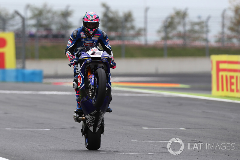 Finis kedua Alex Lowes, Pata Yamaha - WorldSBK Perancis 2017