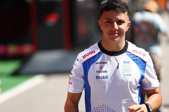 Isack Hadjar, Racing Bulls