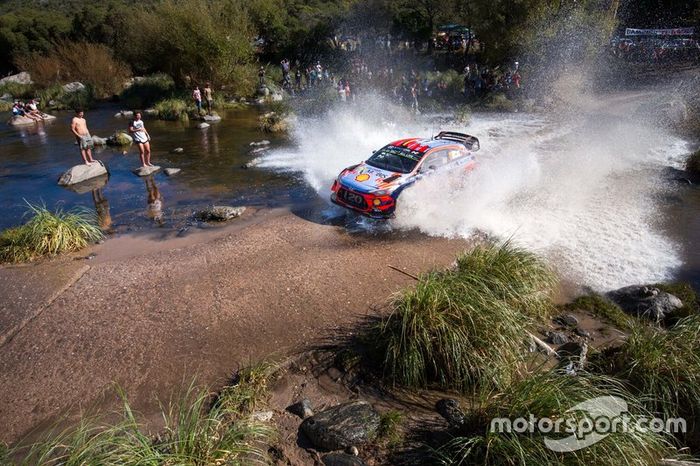 Thierry Neuville, Nicolas Gilsoul, Hyundai Motorsport Hyundai i20 Coupe WRC