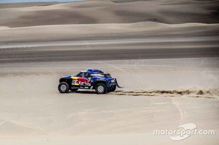 #300 X-Raid Mini JCW Team: Carloz Sainz, Lucas Cruz