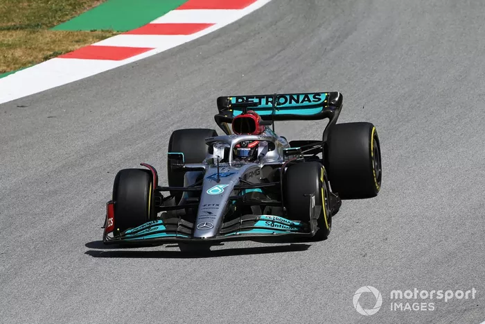 George Russell, Mercedes W13, Lance Stroll, Aston Martin AMR22, Sergio Pérez, Red Bull Racing RB18 