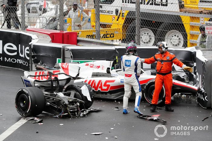 Accidente de Mick Schumacher, Haas VF-22