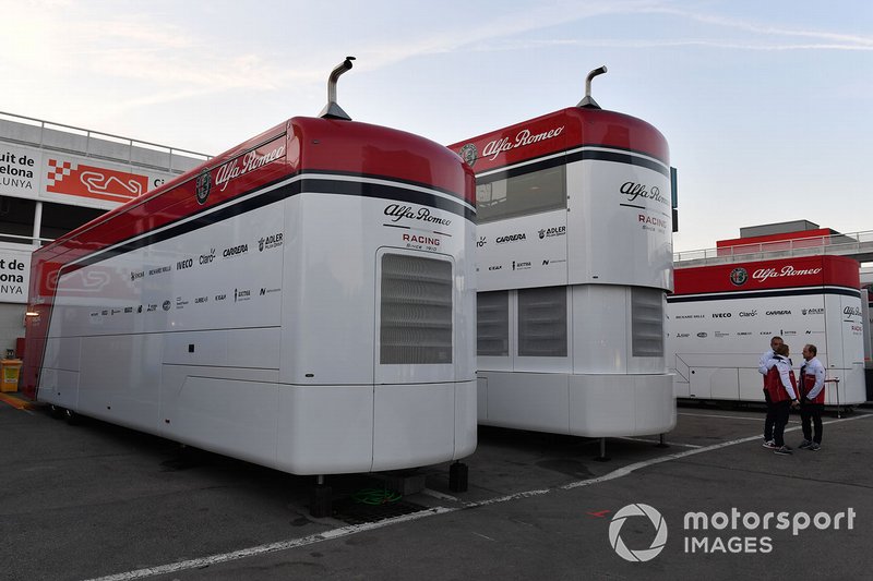 Camion Alfa Romeo Racing