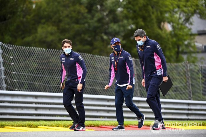Sergio Pérez, Racing Point camina por el circuito
