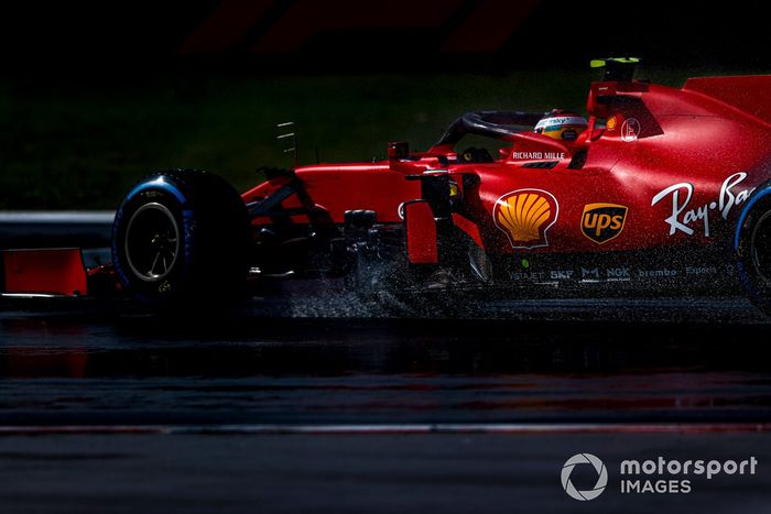 Carlos Sainz Jr., Ferrari SF21