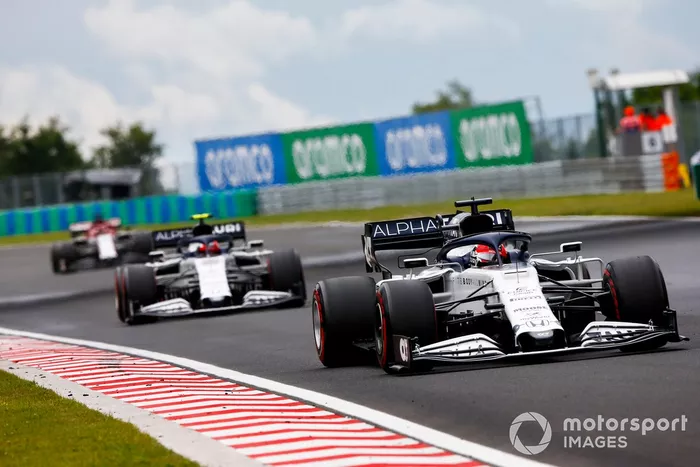 Daniil Kvyat, AlphaTauri AT01,  Pierre Gasly, AlphaTauri AT01