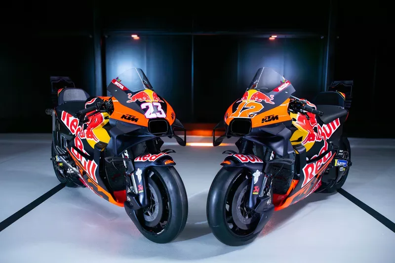 Enea Bastianini, Maverick Viñales, Red Bull KTM Tech3, motos