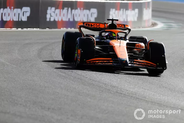 Oscar Piastri, McLaren MCL38