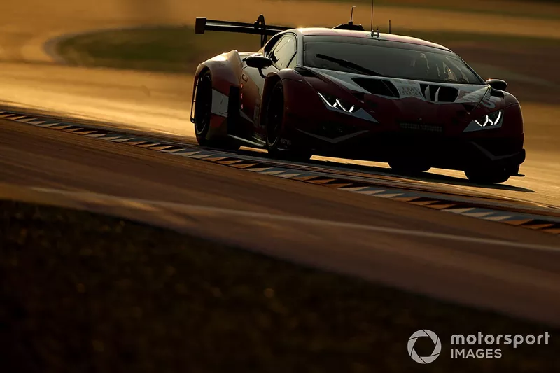 #85 Iron Dames Lamborghini Huracan LMGT3 Evo2: Sarah Bovy, Doriane Pin, Michelle Gatting