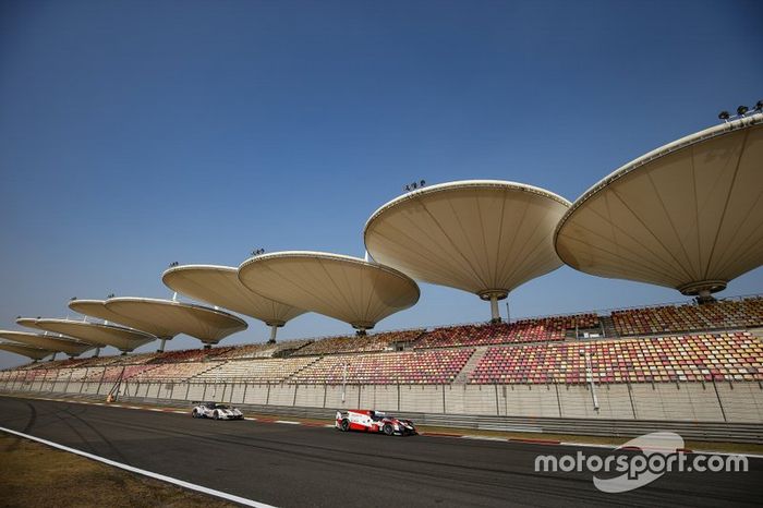 #8 Toyota Gazoo Racing Toyota TS050 - Hybrid: Sébastien Buemi, Kazuki Nakajima, Brendon Hartley  