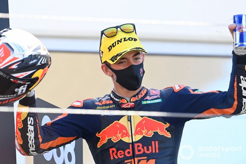 Ganador Pedro Acosta, Red Bull KTM Ajo