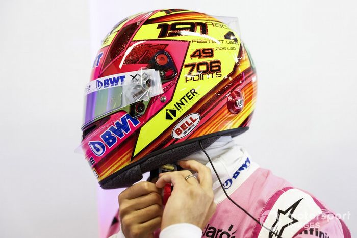 Sergio Pérez, Racing Point se pone el casco para su última sesión de clasificación con Racing Point