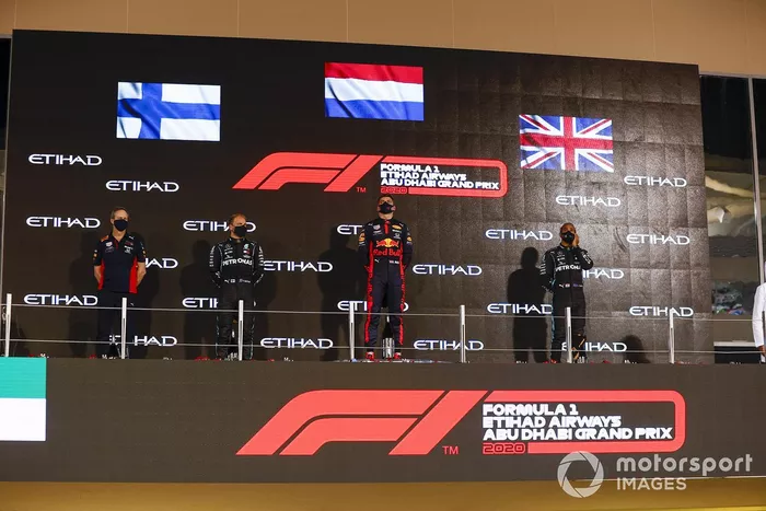 Podio: Max Verstappen, Valtteri Bottas, Lewis Hamilton