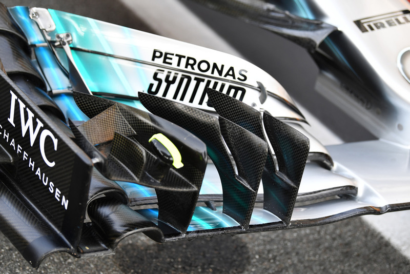 Mercedes AMG F1 W09, переднє антикрило