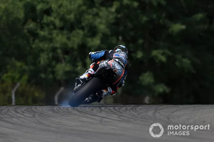 Marcel Schrotter, Intact GP, smoke from tyre