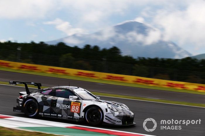 #88 Proton Competition Porsche 911 RSR: Matteo Cairoli 