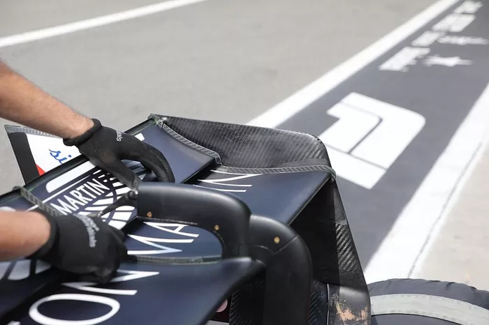 Asa traseira da Red Bull