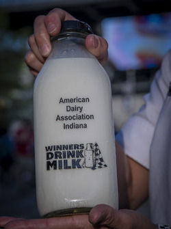 Les vainqueurs boivent du lait