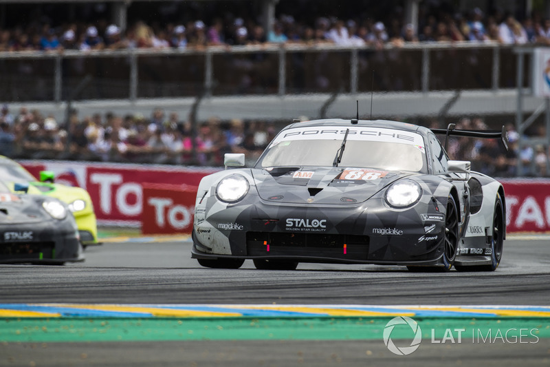 #88 Dempsey Proton Competition Porsche 911 RSR: Matteo Cairoli, Khaled Al Qubaisi, Giorgio Roda