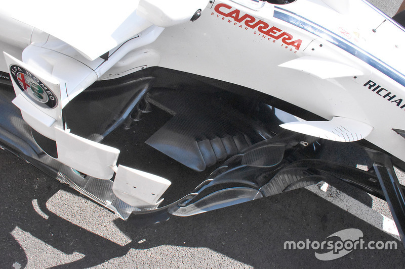 Lateral del Sauber C37