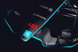 Coche de Fórmula E 2018/2019 en un teaser