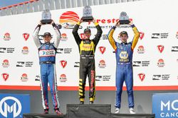 Podium: winnaar Sébastien Bourdais, Dale Coyne Racing with Vasser-Sullivan Honda, tweede plaats Grah