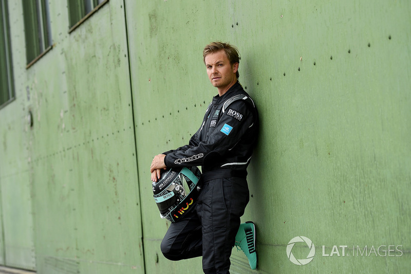 Nico Rosberg conduce el FIA Formula E Gen 2