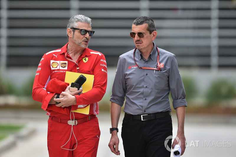 Maurizio Arrivabene, Ferrari Team Principal and Guenther Steiner, Haas F1 Team Principal