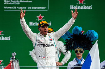 Yarış galibi Lewis Hamilton, Mercedes AMG F1 W09
