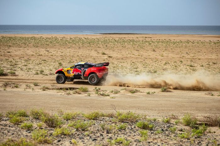 #201 Bahrain Raid Xtreme Prodrive: Sebastien Loeb, Fabian Lurquin