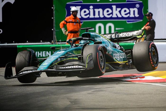Lance Stroll, Aston Martin AMR22