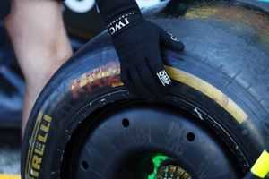 Tyre ready in the Pitlane