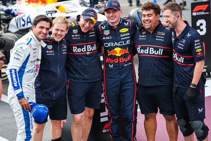 Max Verstappen, Red Bull Racing, Carlos Sainz, Williams
