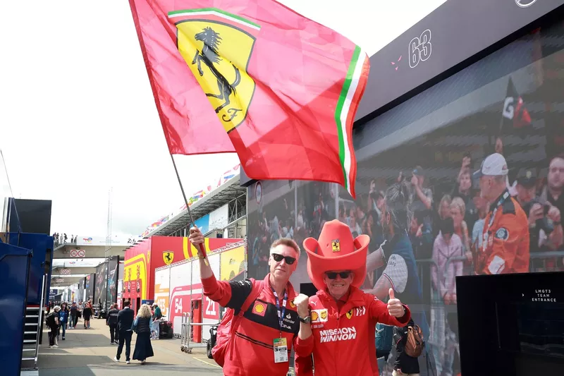 Les fans de Ferrari