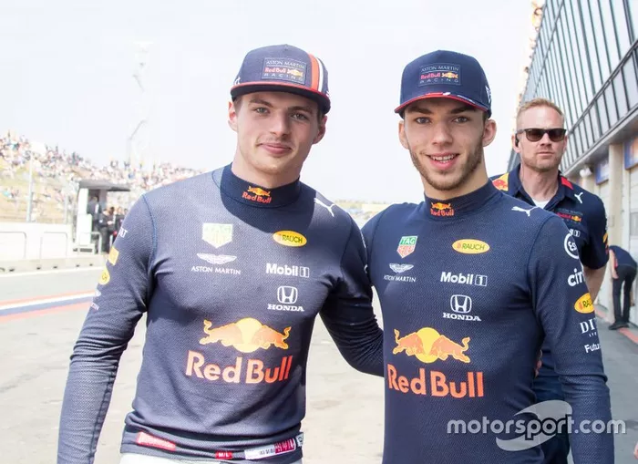Max Verstappen y Pierre Gasly