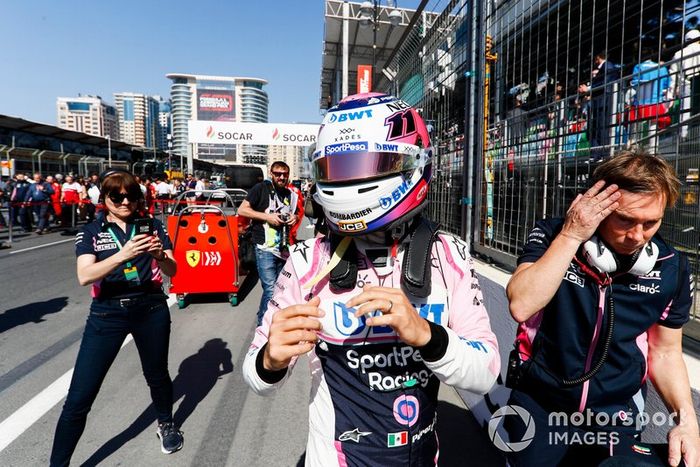 GP de Azerbaiyán 2019: Pérez demuestra que le encanta Bakú, lidera el mundial y Sainz logra un podio
