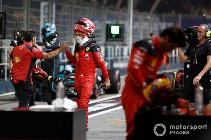 Charles Leclerc, Scuderia Ferrari, llega al Parc Ferme tras la clasificación