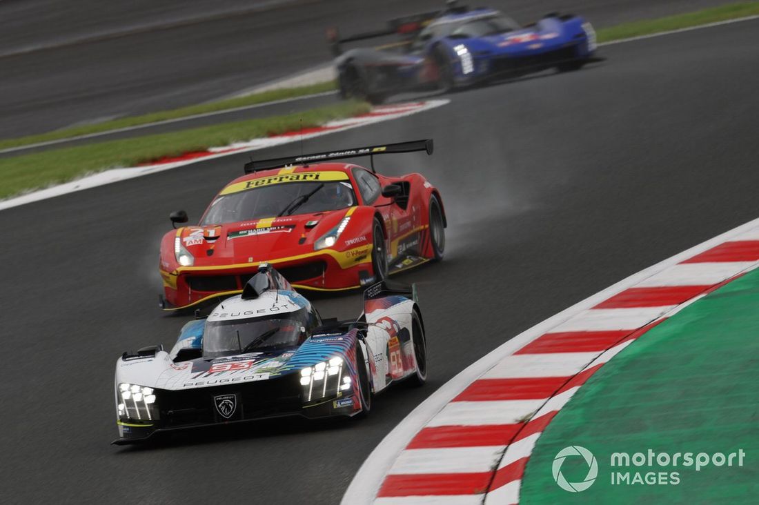#93 Peugeot Totalenergies Peugeot 9X8: Paul Di Resta, Mikkel Jensen, Jean-Eric Vergne