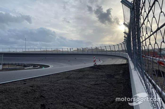 Zandvoort-Banking 