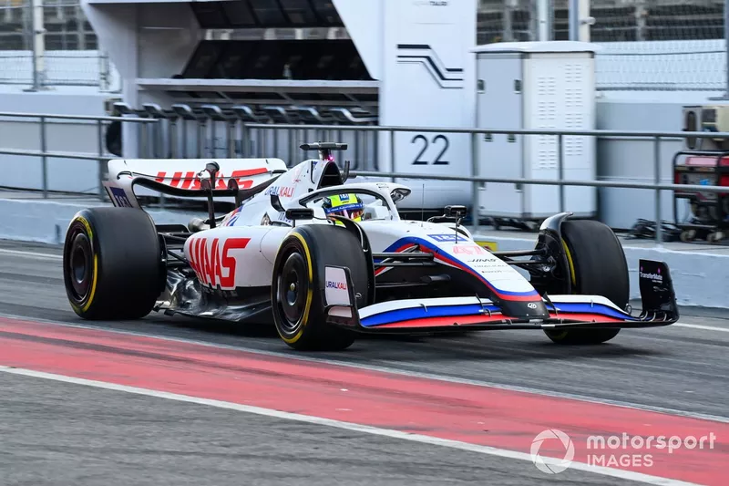 Mick Schumacher, Haas VF-22