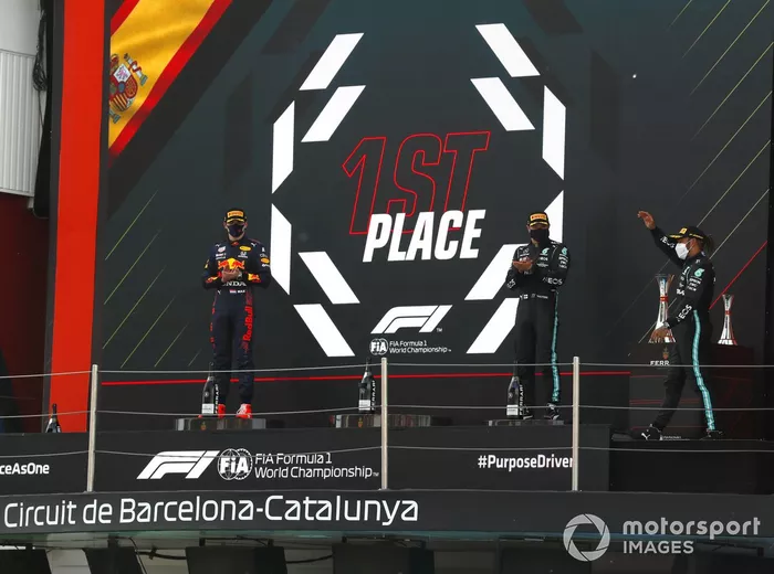 Podio: segundo lugar Max Verstappen, Red Bull Racing, ganador de la carrera Lewis Hamilton, Mercedes, tercer lugar Valtteri Bottas, Mercedes