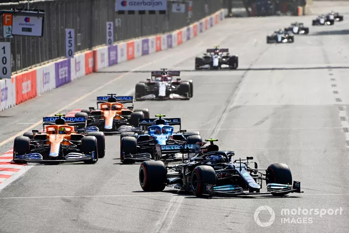 Valtteri Bottas, Mercedes W12, Esteban Ocon, Alpine A521, Lando Norris, McLaren MCL35M
