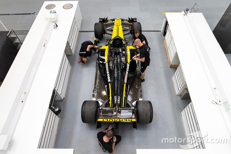 Підготування Renault R.S. 18