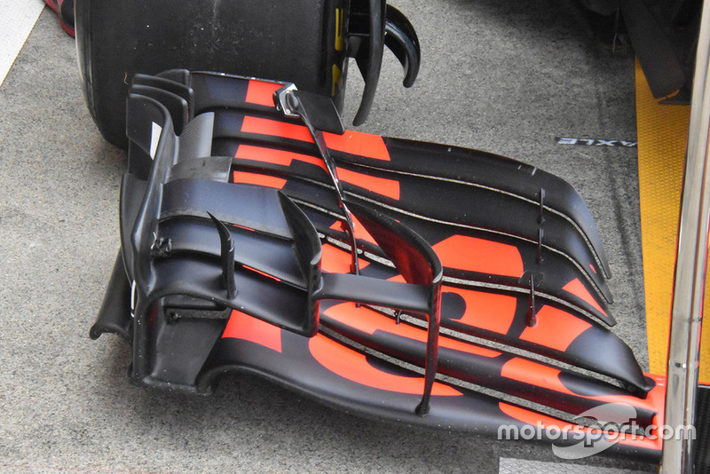 Red Bull Racing RB14, переднє антикрило