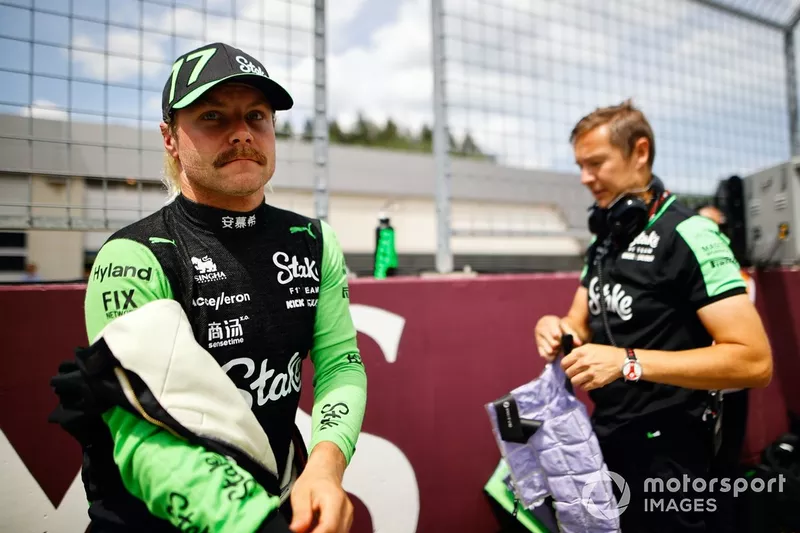 Valtteri Bottas, Stake F1 Team Kick Sauber, sur la grille de départ